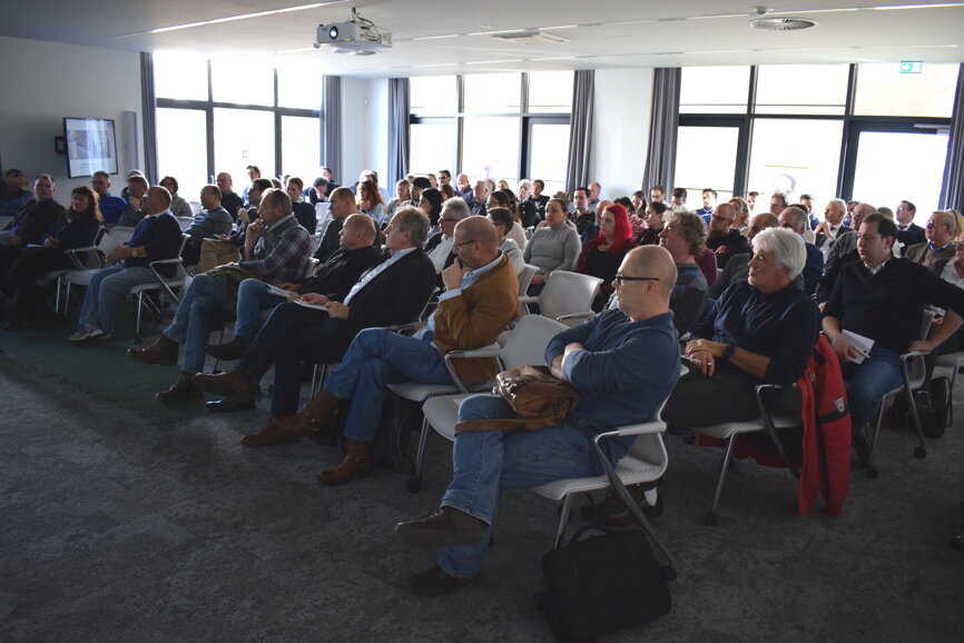 Das Fachpublikum hatte die Chance beim Röntgen-Symposium an insgesamt vier Vorträgen teilzunehmen. © DTI