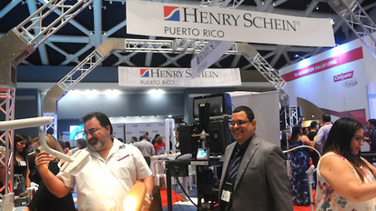 Henry Schein dona más de 25.000 cepillos de dientes Henry Schein dona más de 25.000 cepillos de dientes