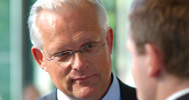 Heino von Prondzynski, président de Nobel Biocare démissionne et laisse son poste à Michel Orsinger