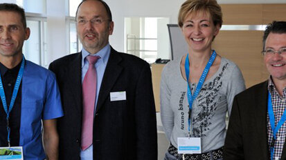 Hochtourige Turbinen, historische Flieger und schnelle Zahnärzte Hochtourige Turbinen, historische Flieger und schnelle Zahnärzte