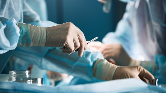 Surgical extrusion with 180° rotation: A case report with four-year follow-up