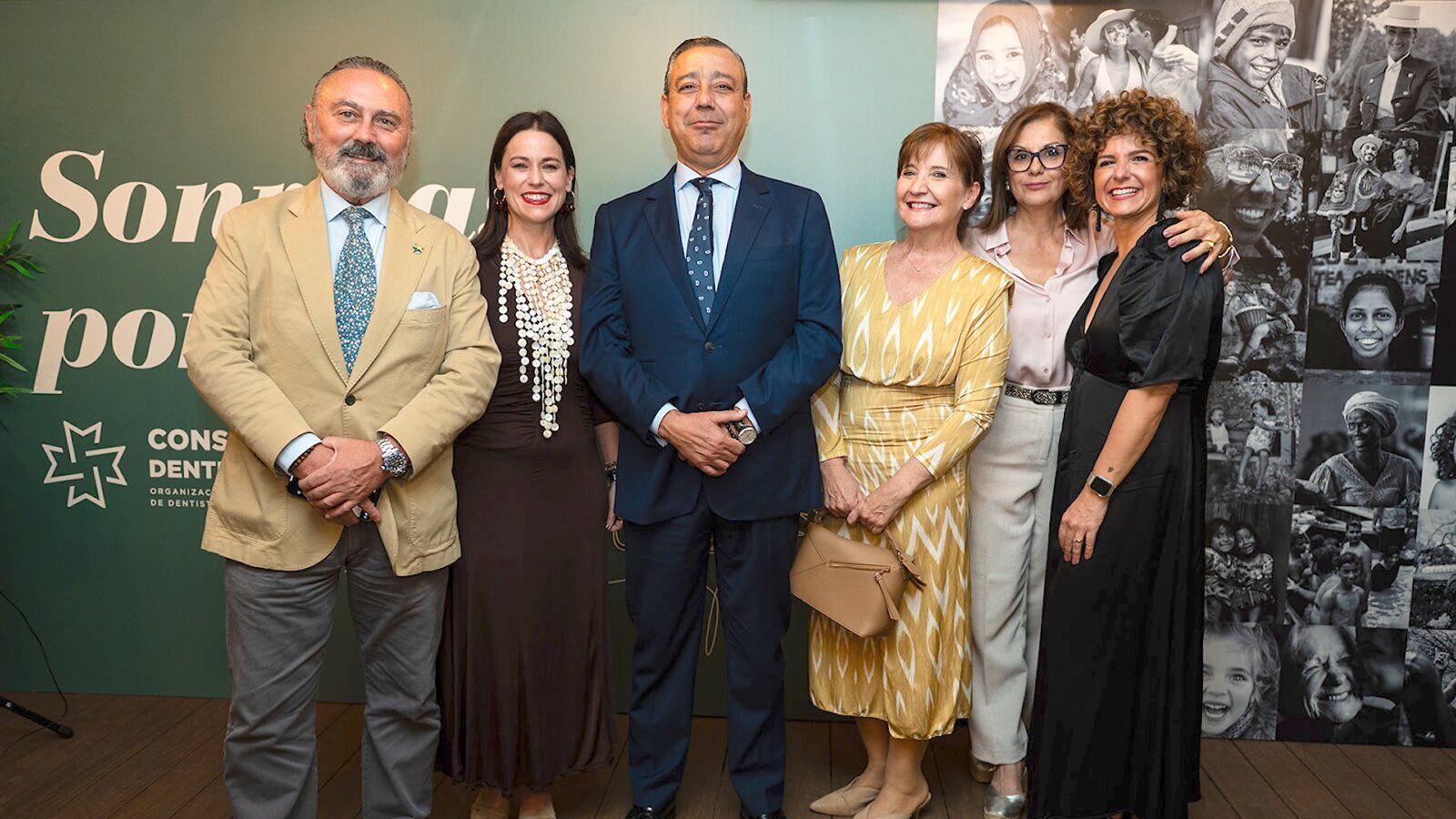 Presentan el libro “Sonrisas por el mundo”