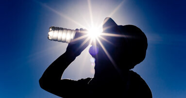 Heilwasser mit Fluorid schützt die Zähne