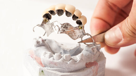 Study evaluates prosthetic rehabilitation in head and neck cancer patients