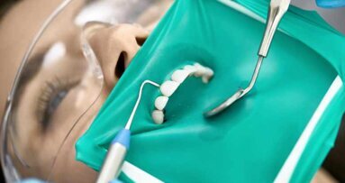 Studie vergleicht Wirksamkeit von Kofferdam und Watterolle