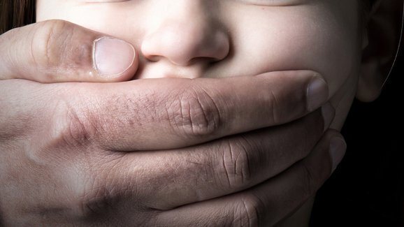 Момче от Франция измисля фалшива история за отвличане, за да избегне посещение при зъболекаря