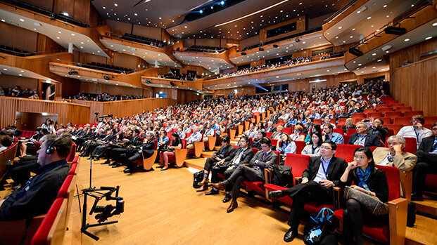Più di 1300 professionisti odontoiatri hanno “affrontato a gamba tesa le sfide di ogni giorno” al 6° Congresso Internazionale CAMLOG di Cracovia