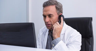 Pandemic leads UK dentists to seek advice in record numbers