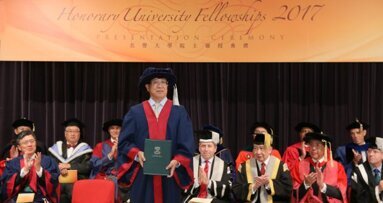 香港现代牙科集团CEO荣获港大名誉大学院士头衔