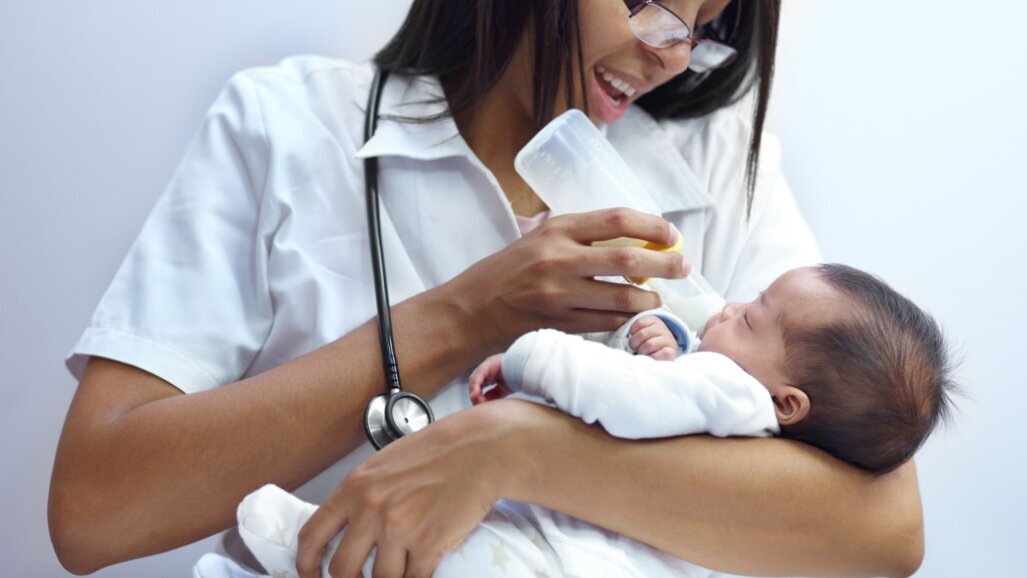 Chuyển hóa lipid và cân nặng của mẹ ảnh hưởng đến nguy cơ hở hàm ếch ở trẻ sơ sinh