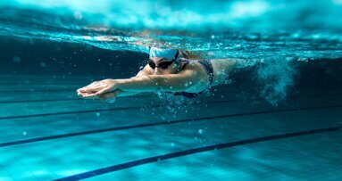 Research finds link between competitive swimming and tooth staining