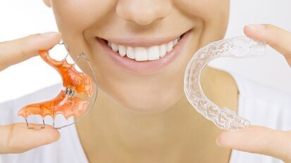 Il Dott. Carlos Flores Mir parla del percorso terapeutico del paziente ortodontico