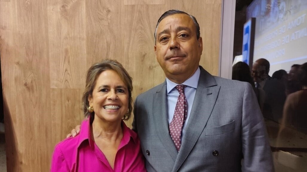 Marisol Ucha asume la presidencia del COEM