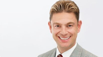 Συνέντευξη: «Τα οδοντιατρικά κεραμικά απαιτούν εντελώς διαφορετικές τεχνικές παρασκευής δοντιών».