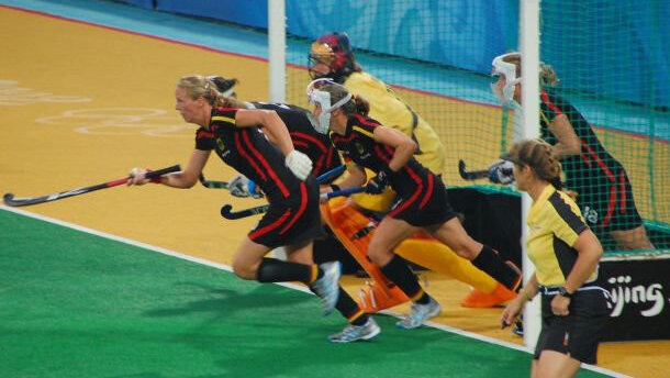 Onderzoek naar verplichten mondbeschermers bij hockey