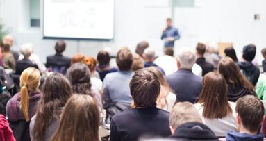 Експерти се събират за първия европейски конгрес, посветен на денталните алайнери