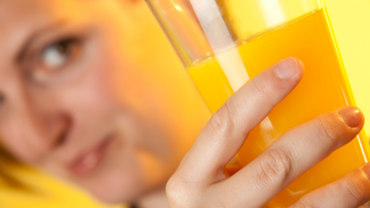 Zahnpasta verfälscht Geschmack von Fruchtsaft