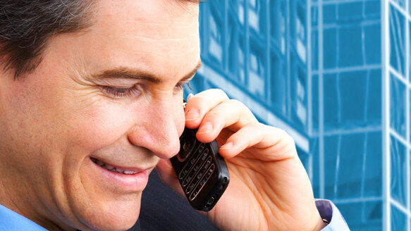 ‘Turn off that phone!’