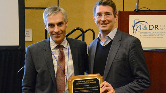 Bonner Parodontologe mit Socransky-Preis ausgezeichnet