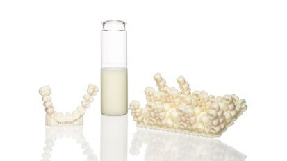 ’s Werelds eerste 3D-geprinte kroon in Nederland geplaatst