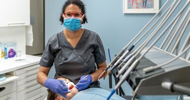 Adviseer Philips Sonicare For Kids omdat licht mee poetsen mag!