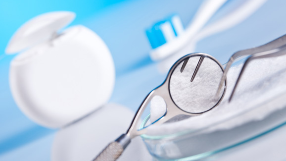 Aplicarea Directivei europene 24 ar putea aduce beneficii medicilor dentisti din Romania