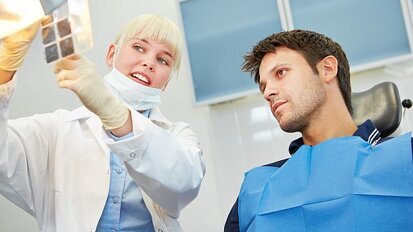 Grote daling aantal signalen over mondzorg bij NZa