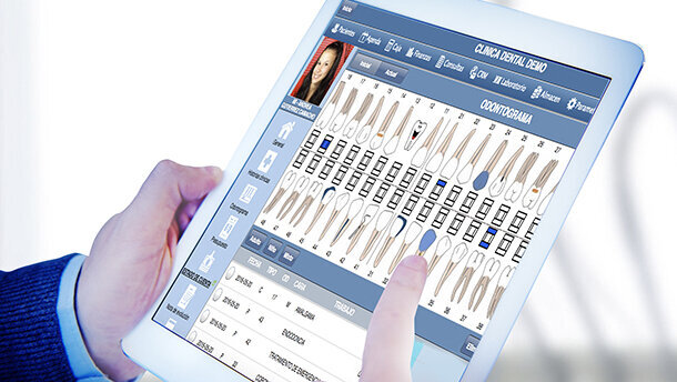 Su consultorio, en la palma de su mano