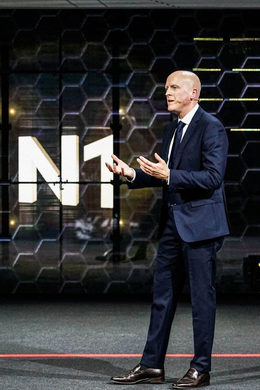 Prof Stefan Holst, Vice President Global Research, Products & Marketing during the unveiling of the new implant system Nobel Biocare N1. (Photograph: Nobel Biocare)