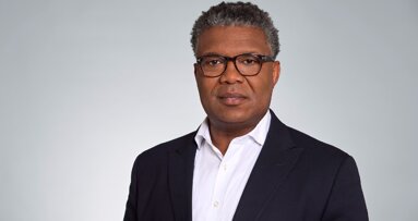 Henry Schein nomina Frederick M. Lowery Chief Executive Officer