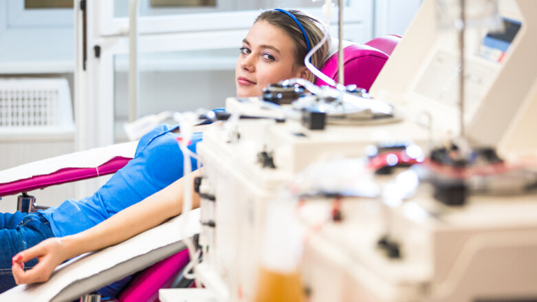 Erste Plasmatransfusionen an COVID-19-Patienten