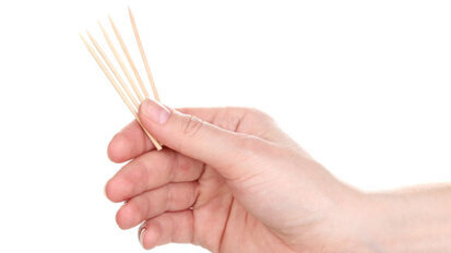 Zahnstocher war schon Pflegehilfsmittel bei Urmenschen Zahnstocher war schon Pflegehilfsmittel bei Urmenschen