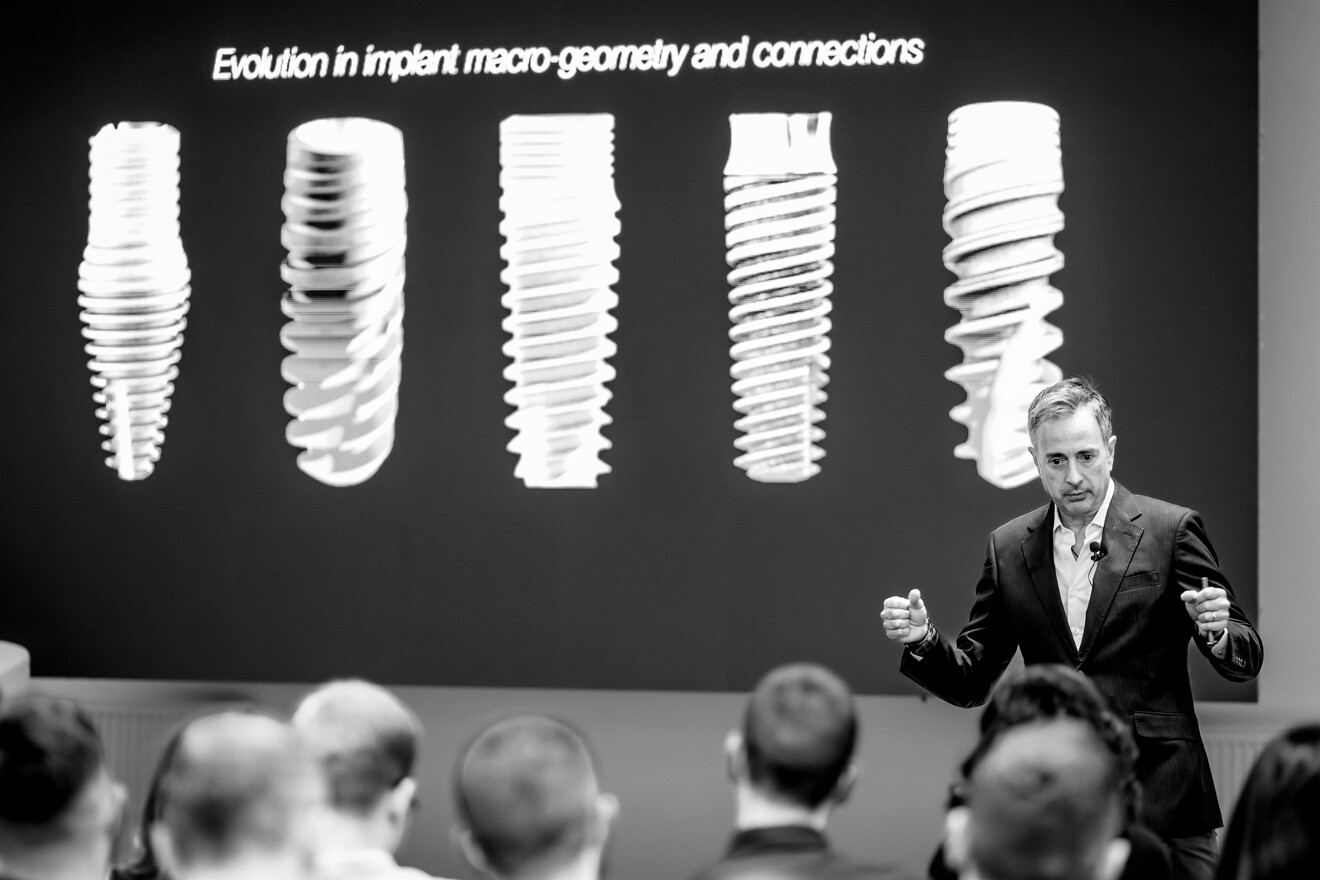 Dr. Stavros Pelekanos.