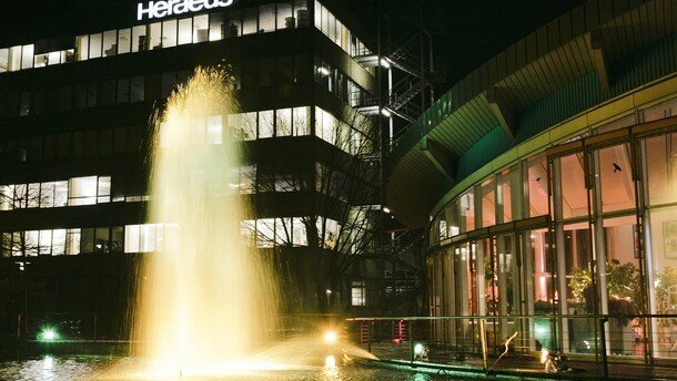 Heraeus stellt Vertrieb seines Implantatsystems IQ:NECT ein