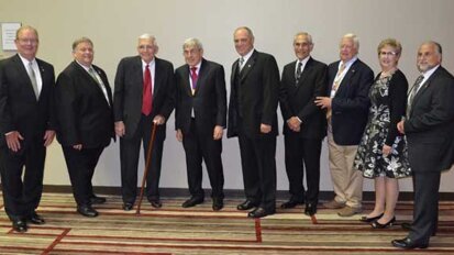 Henry Schein’s chairman and CEO receives 2015 Callahan Memorial Award