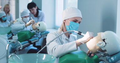 England to expand dental training amid NHS crisis