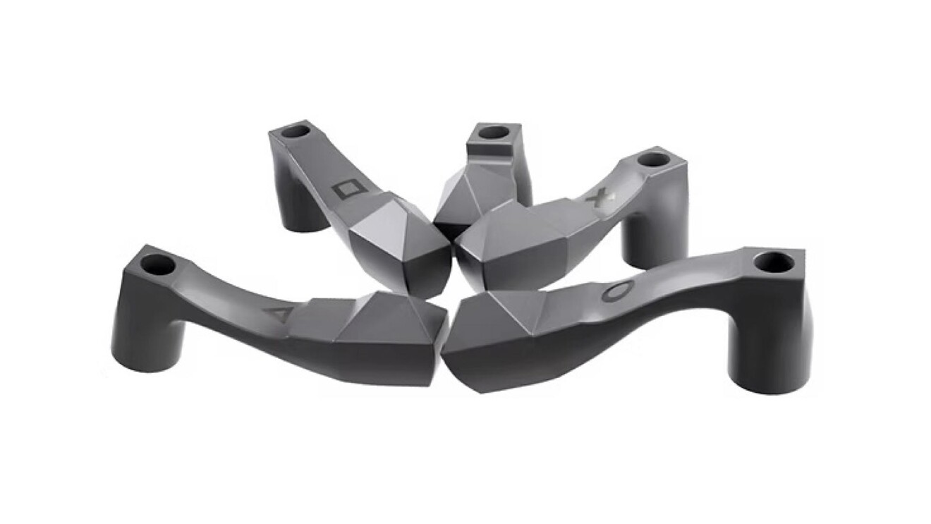 Fig. 4 - Scan Flag iQ posizionati sugli impianti. La ScanArea concentra tutti i riferimenti in uno spazio ridotto, comprimendo la catena di stitching.