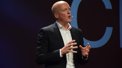 Dr Stefan Holst, Vice President of Global Research, Products and Marketing at Nobel Biocare. (Photograph: Franziska Beier, DTI)