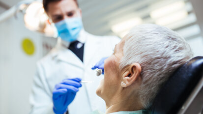 Treatment of severe oral pathology in pre-geriatric patients: A proposal for a clinical protocol for same-day dentistry