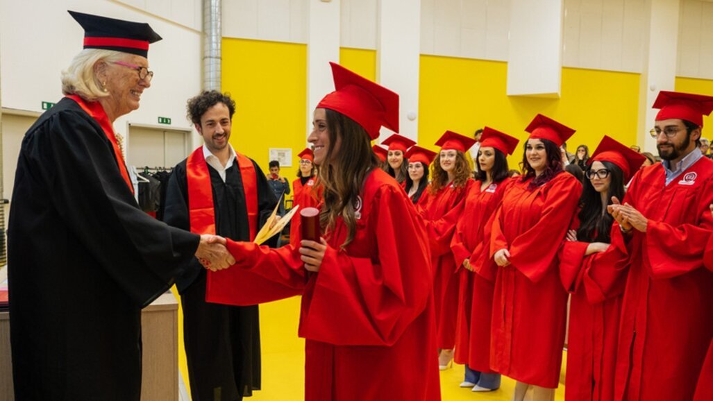Formazione in Odontoiatria: Istituto Stomatologico Toscano e il Master per Igienisti Dentali