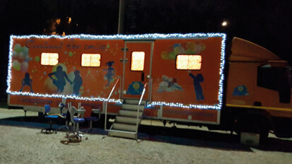 Dal terremoto ai bambini dell’Est: continua la mission di Overland for smile