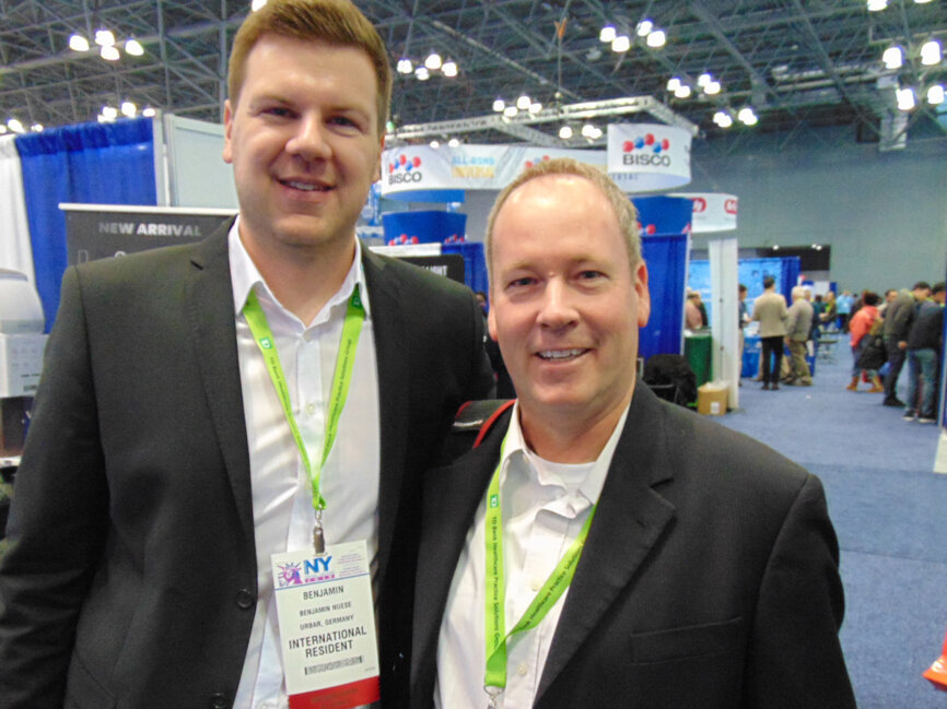 Benjamin Nüse, left, and Hans Heydorn of Baldus, supplier of the award-winning Baldus Touch oxygen-nitrous oxide mixer unit. (Photo: Fred Michmershuizen/DTA)