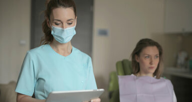 Ampliar programas de formação em competências digitais na saúde é urgente