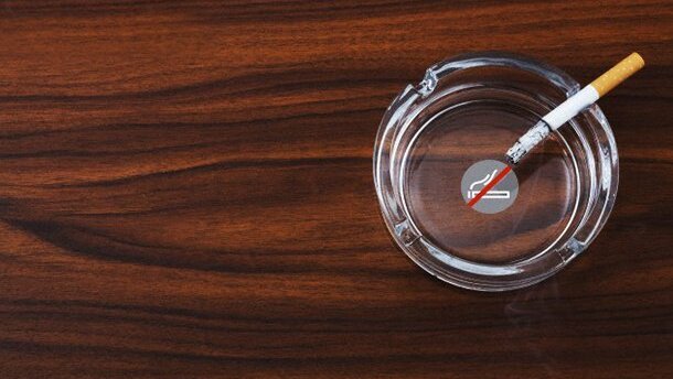 Lorenzin: “Un nemico difficile da abbattere”. Compie 10 anni la legge anti-fumo