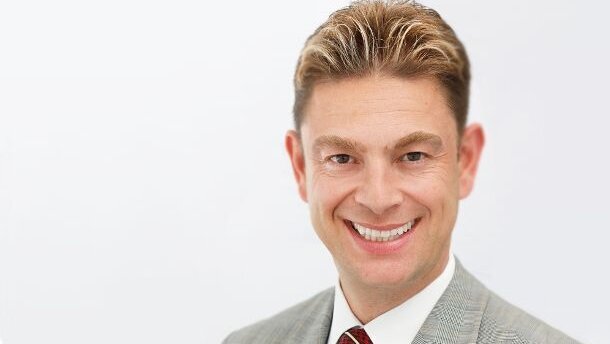 Συνέντευξη: «Τα οδοντιατρικά κεραμικά απαιτούν εντελώς διαφορετικές τεχνικές παρασκευής δοντιών».