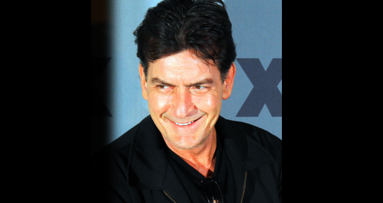 Charlie Sheen door het lint bij tandarts