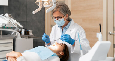 US dentists retiring later