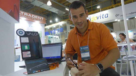 Ultradent lança novo polimerizador no CIOSP