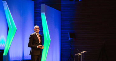 Le premier Symposium scientifique européen Invisalign a accueilli 190 orthodontistes de 25 pays.