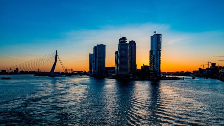 Rotterdamse tandartsen geven dag gratis noodhulp